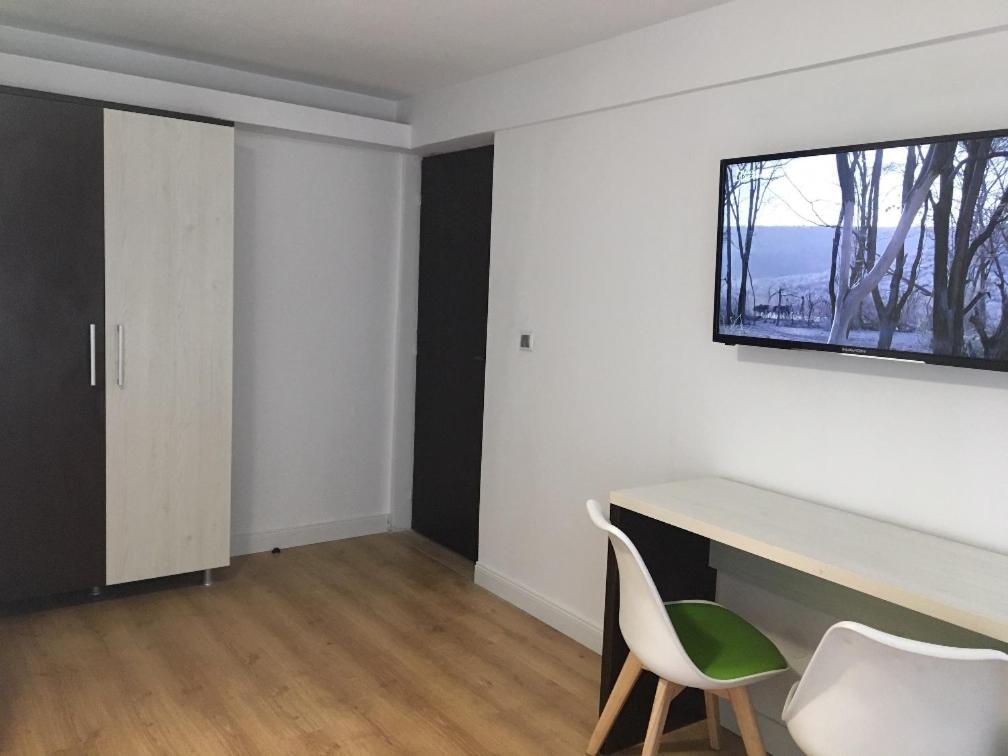 4 Seasons Apartments Бистрица Экстерьер фото